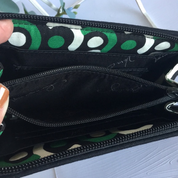 Vera Bradley Wristlet (Retired Floral Pattern) RARE - Picture 6 of 10